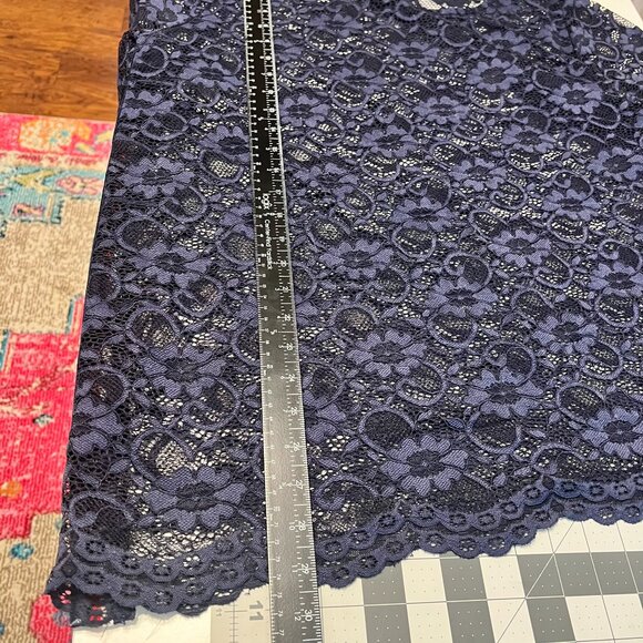 ELLOS Navy Side-Stripe Elbow-Length Lace Tunic‎ Tee w/Camisole (Plus 1X) - Picture 9 of 11